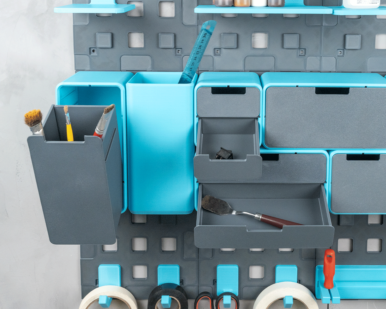 Upright - Wall-Mounted Organizer