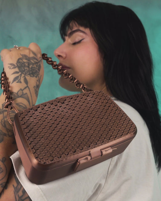 Soft Close – Woven Clutch